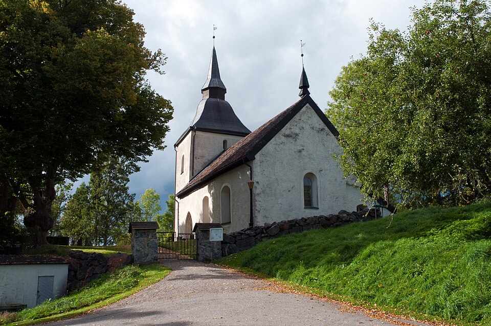 Bogsta kyrka i Nyköpings kommun