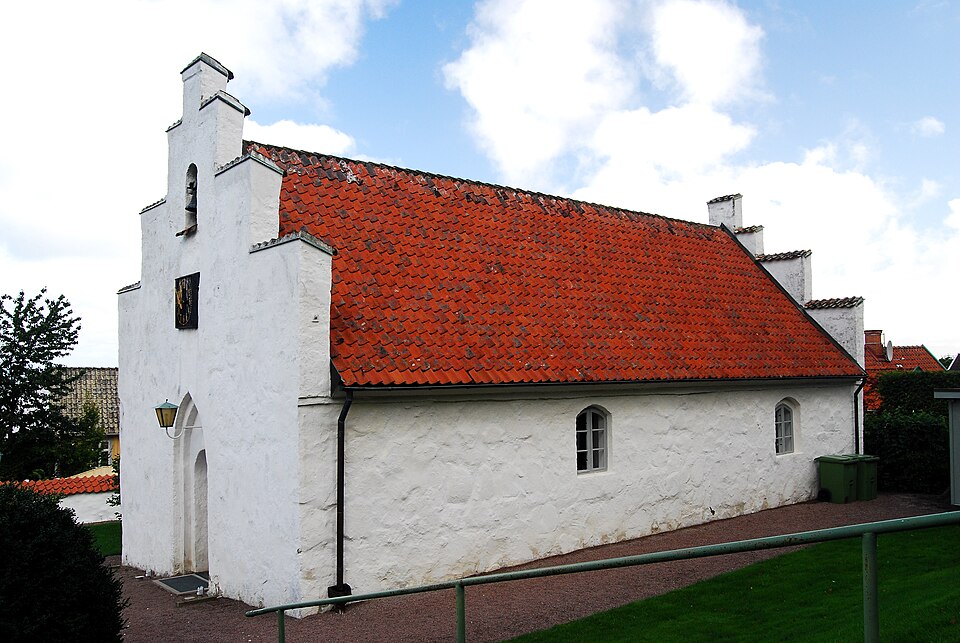 The chapel was probably built in1475 by fishermen in the area