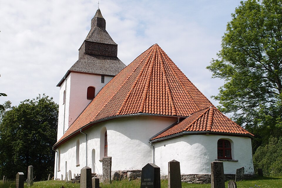 Hyssna Old Church