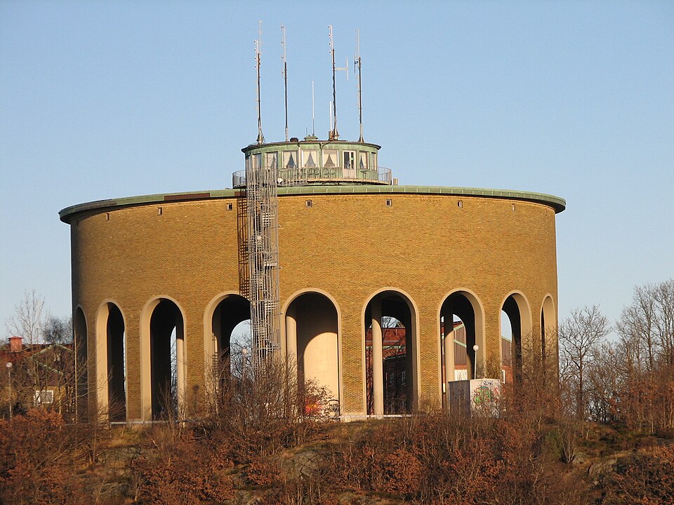 The Guldhedstornet water tower, seen from SW — in Göteborg, western Sweden.