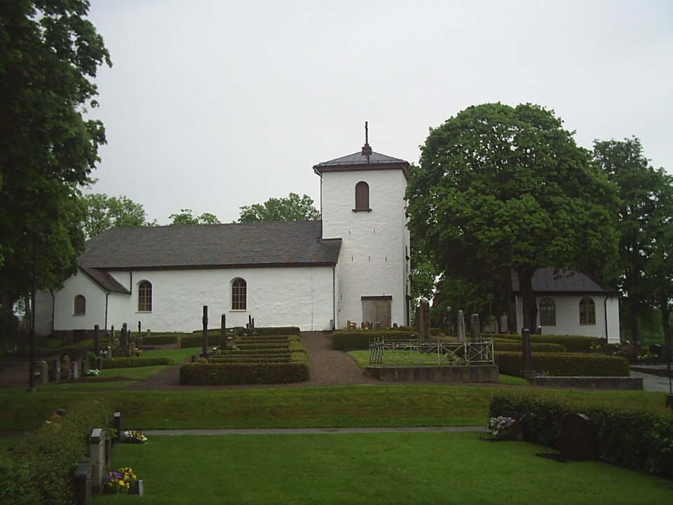 sv:Väne-Åsaka kyrka i sv:Åsaka-Björke församling i sv:Trollhättans kommun. Fotograf: Tubaist