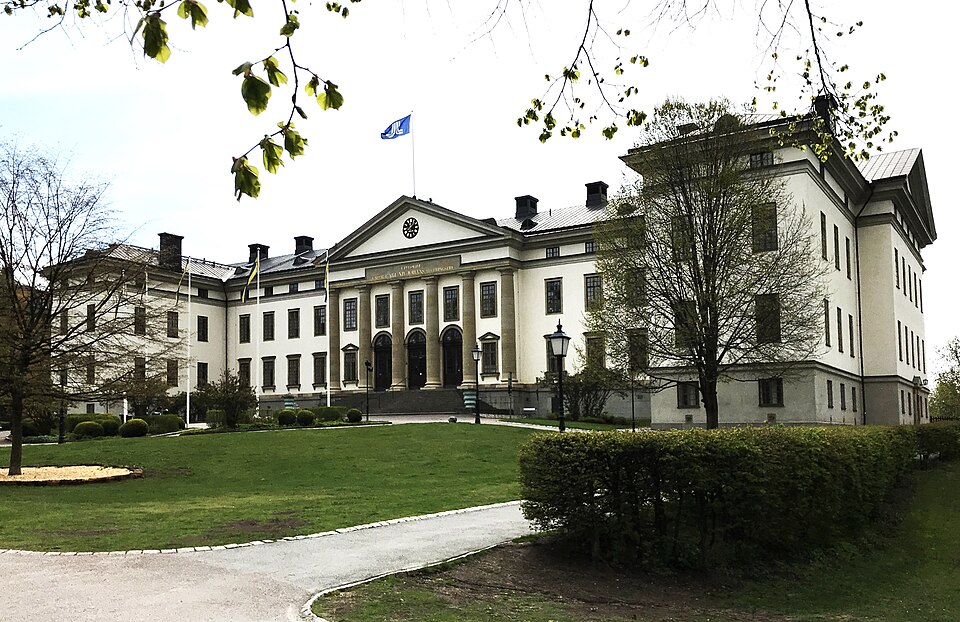 Previous Stockholm County Council building (Landstingshuset), since January 2019 the building of Region Stockholm. The present building was built 1816-1834 as a garrison hospital (Garnisonssjukhuset).