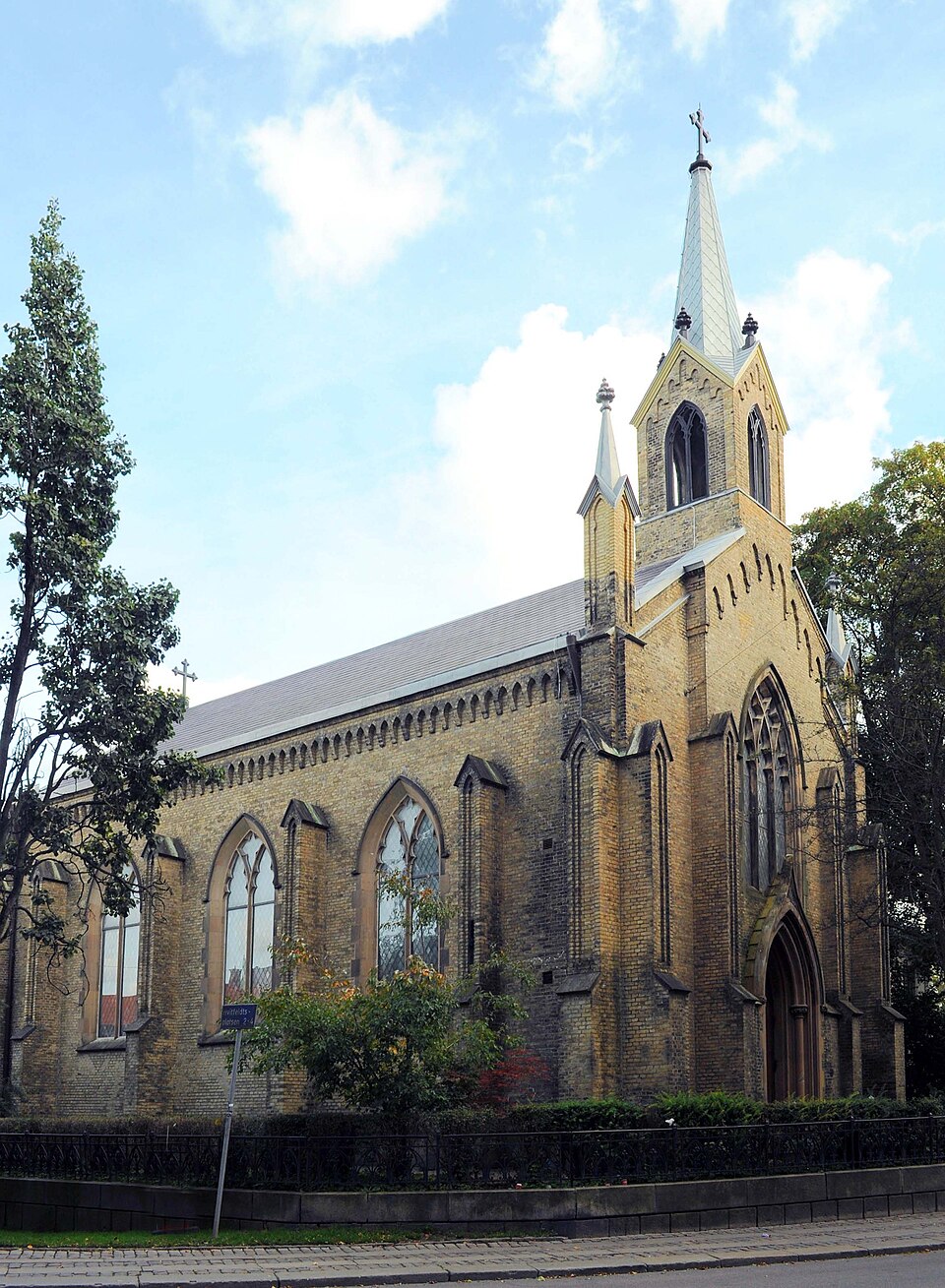 Saint Andrew's Church. The church was built 1855-1857. It is 24 meters long and 10.5 meters wide.