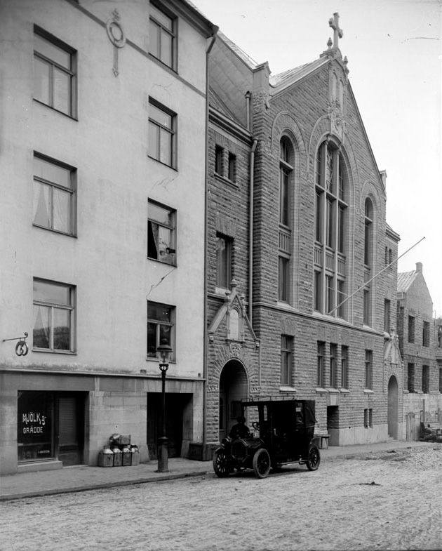 Messiaskapellet 1907. Idungatan 4. Byggnadsår 1906-07, arkitekter Dorph & Höög, byggherre Föreningen för Israels mission, byggmästare E Johansson