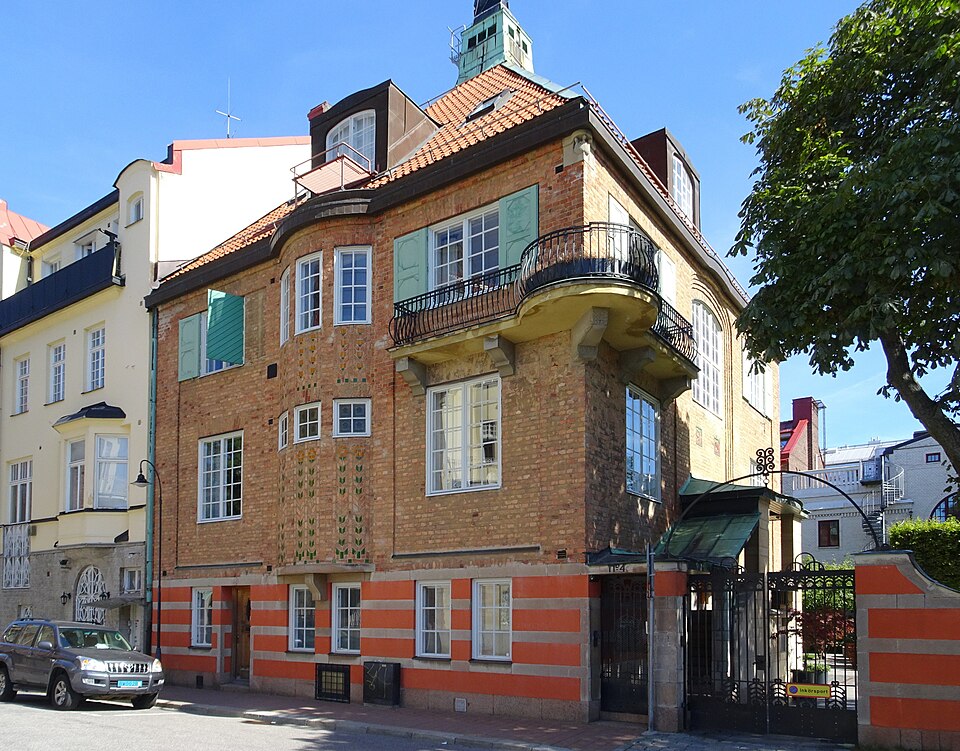 Baldersgatan 4, Piplärkan 2, Baldersgatan 4 (Piplärkan 2): Byggnadsår 1909-10, arkitekt E Lallerstedt, byggherre W Böker, byggmästare F Dahl.