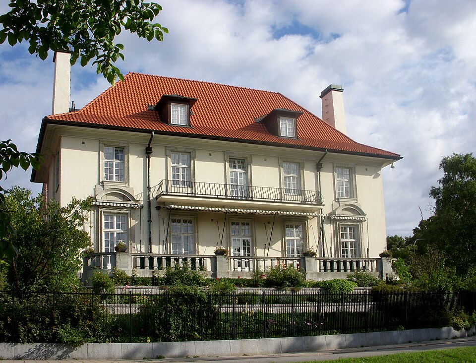 Diplomatstaden i Stockholm, Kv. Diplomaten nr. 1,
