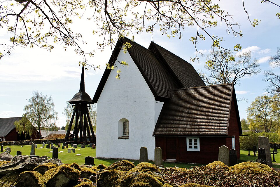 Jäts Old ChurchThe church is a Romanesque building was erected in 1226 according to dendrochronological analysis.