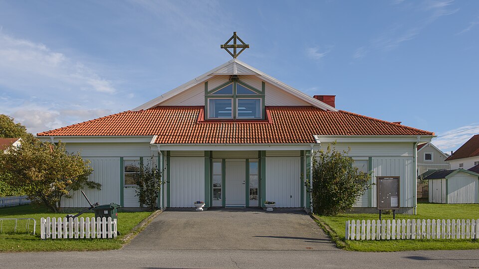 Asperö kyrka (church).