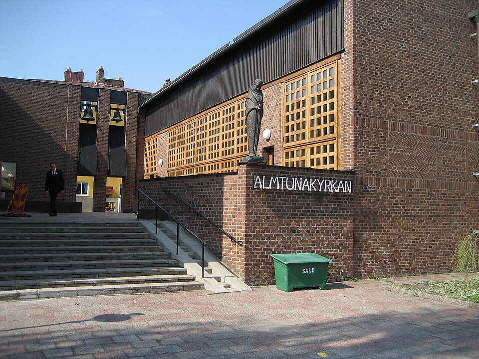 Almtunakyrkan i Uppsala, invigd 1959, arkitekt Peter Celsing