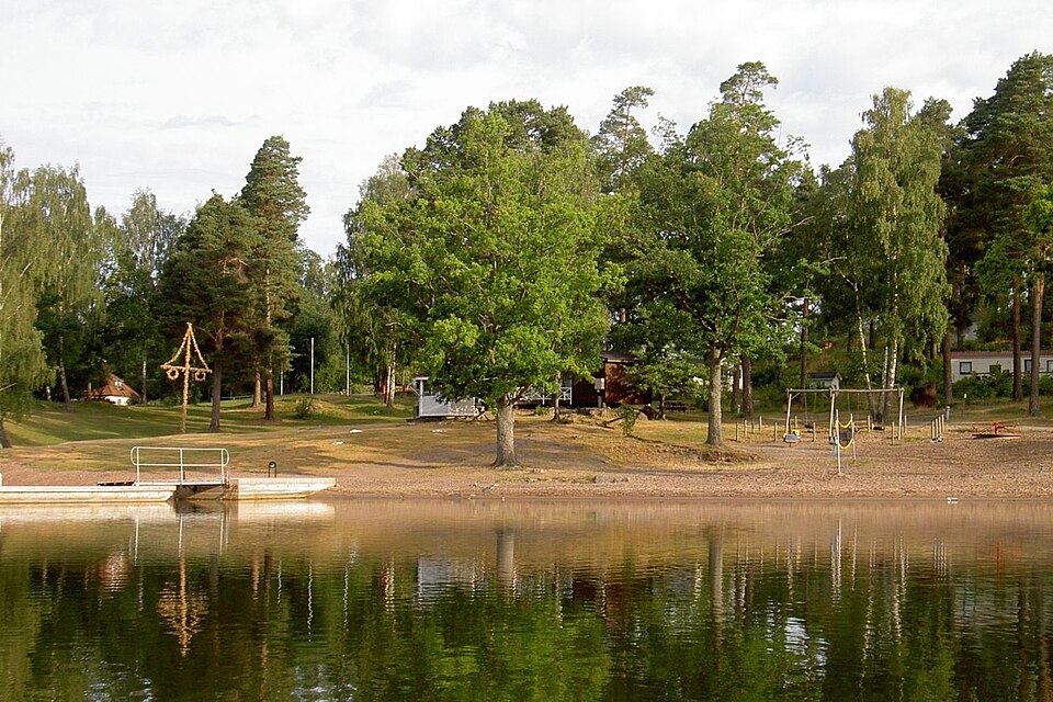 Hammarsbadet, Gamleby, en tidig morgon med vy från gamlebyviken.