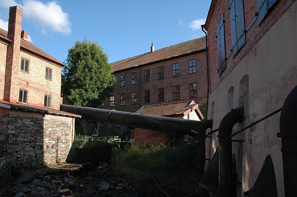 Tollereds övre kraftverk och tub (Tollered 1:82)
