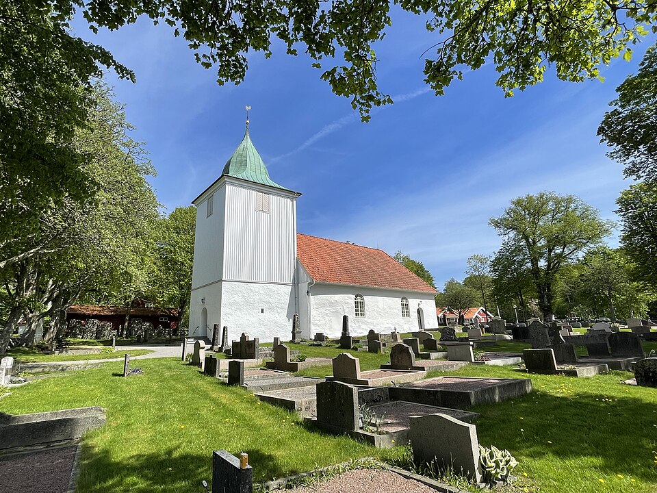 Hålta kyrka, seen from southwest.