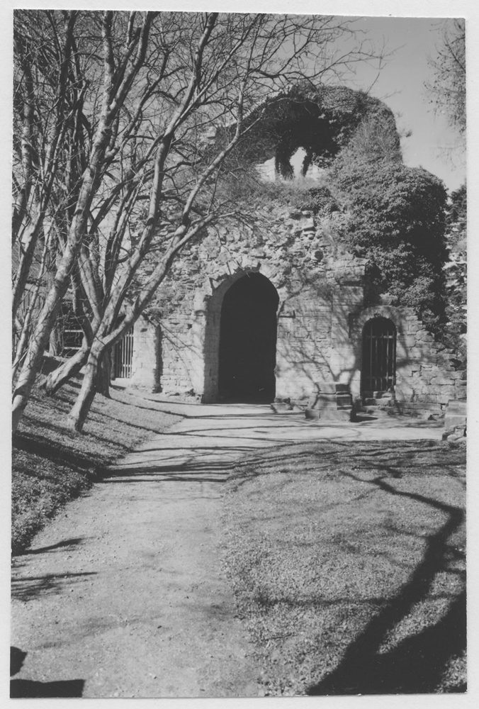 Sankt Olofs kyrkoruin 1922