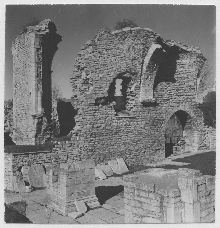 Sankt Olofs kyrkoruin 1922