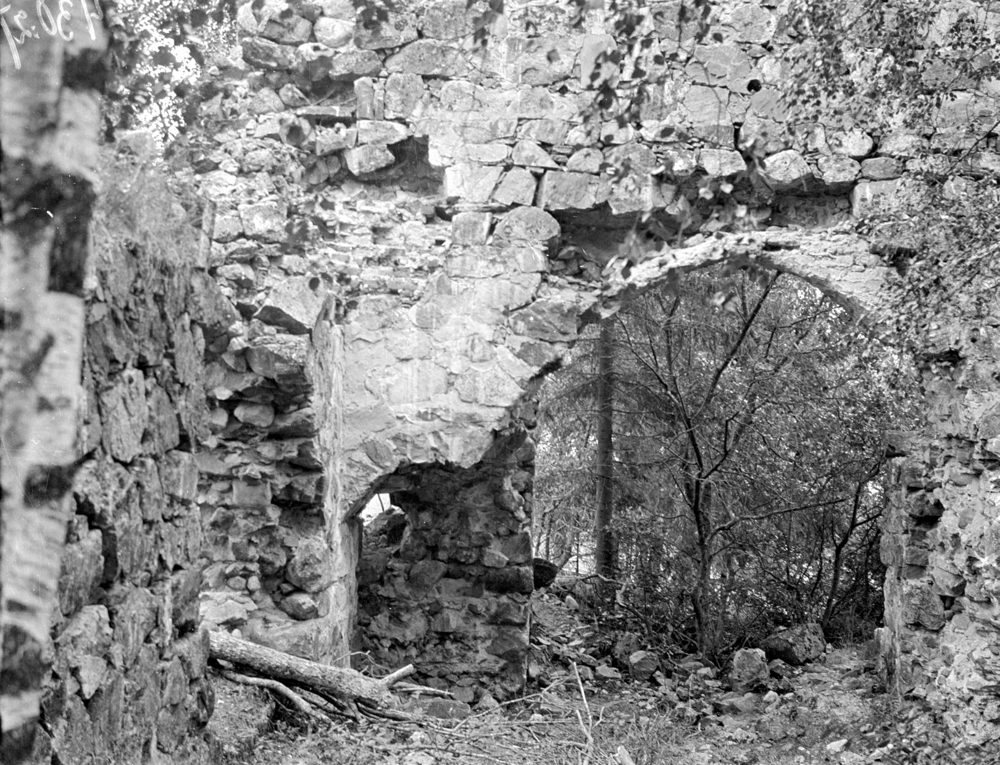 Selångers kyrkoruin 1922