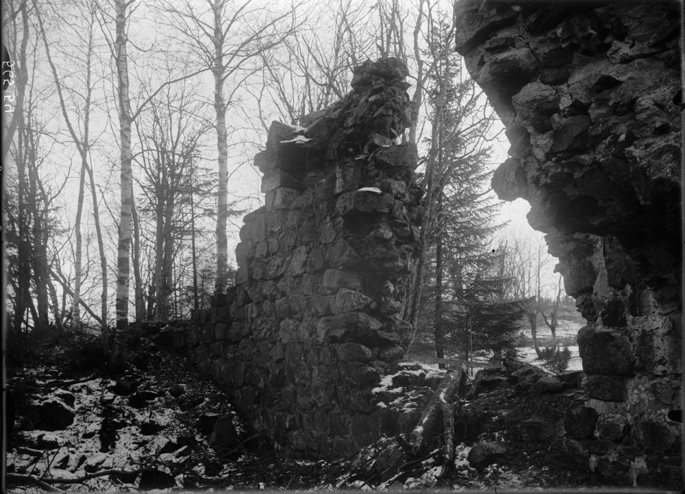 Selångers kyrkoruin 1923